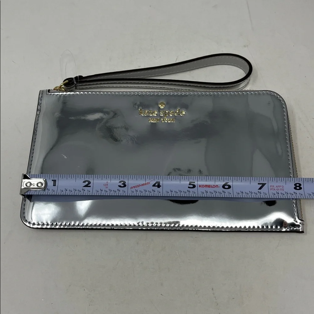 KATE SPADE NEW YORK LUCY MED L ZIP WALLET WRISTLET SILVER MIRROR METALLIC NWT